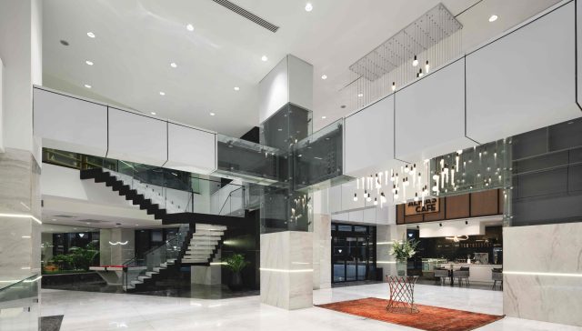lobby03